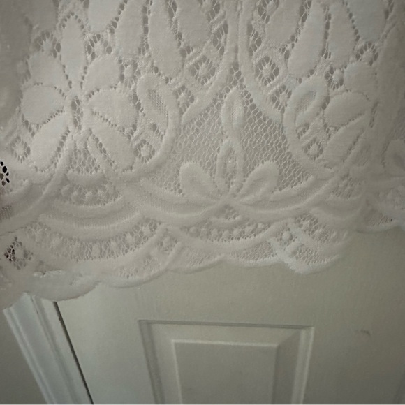 Lilly Pulitzer Mara Resort White Paradise Island Engineered Lace Dress Medium - Picture 5 of 14